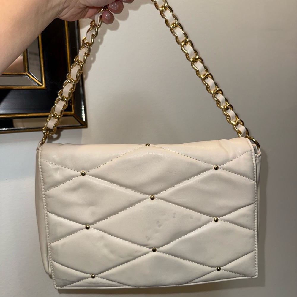 Elegant White Quilted Chain Shoulder Bag